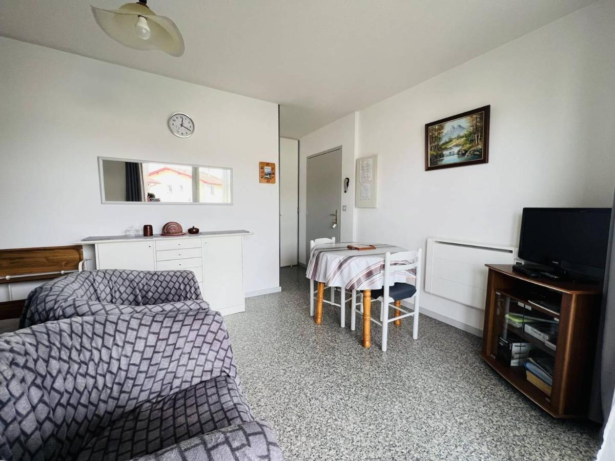 Appartement T1 Lumineux Avec Balcon Ensoleille Et Parking, 2 Couchages, Cambo-Les-Bains - Fr-1-495-16 Экстерьер фото